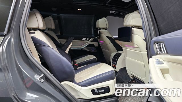 BMW X7 (G07) xDrive 40i M Sport Online Exclusive Edition 6 Seater 2022 — фото 16