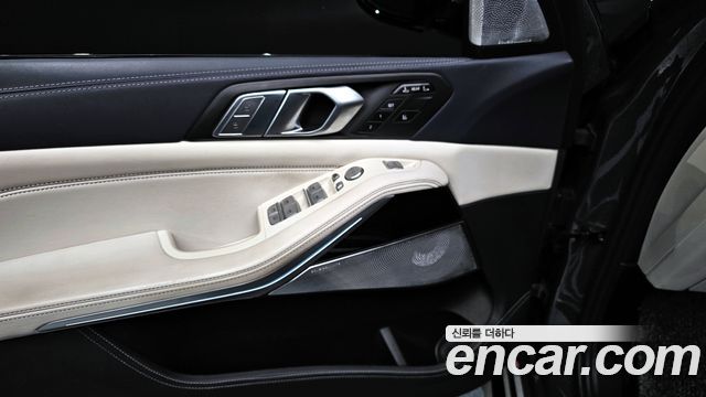 BMW X7 (G07) xDrive 40i M Sport Online Exclusive Edition 6 Seater 2022 — фото 19