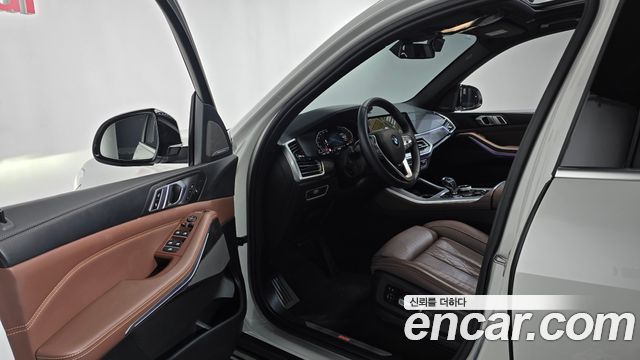 BMW X5 (G05) xDrive 40i xLine 2023 — фото 10