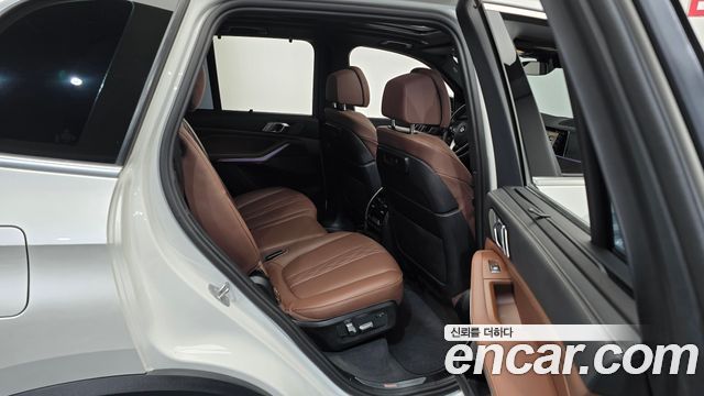 BMW X5 (G05) xDrive 40i xLine 2023 — фото 12