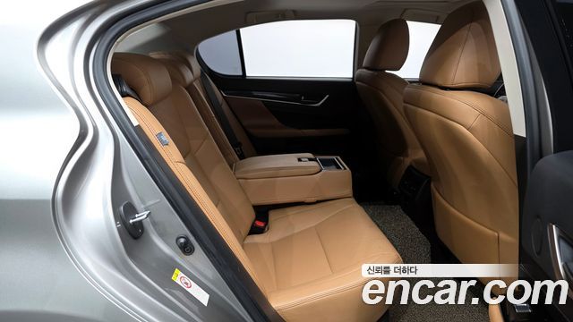 Lexus GS300 Supreme L10 2018 — фото 12