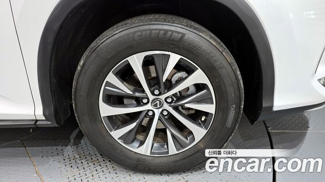 Lexus RX450h (IV) Supreme 2021 — фото 5