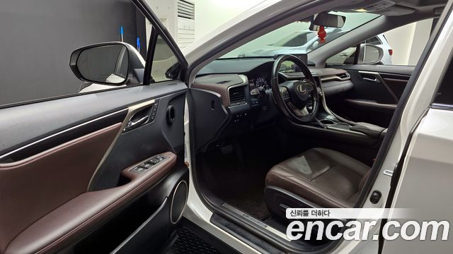 Lexus RX450h (IV) Supreme 2021 — фото 10