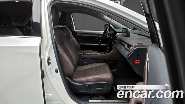 Lexus RX450h (IV) Supreme 2021 — фото 11