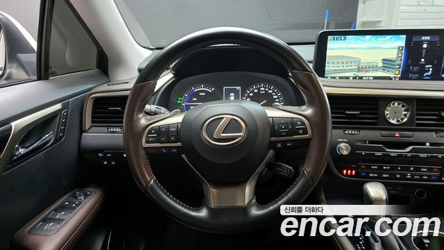 Lexus RX450h (IV) Supreme 2021 — фото 13