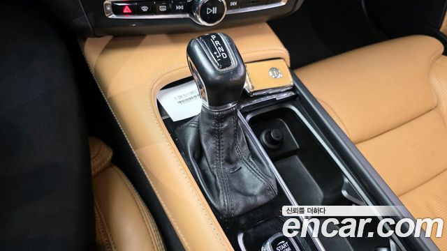 Volvo V90 Cross Country T5 Pro AWD 2020 — фото 9