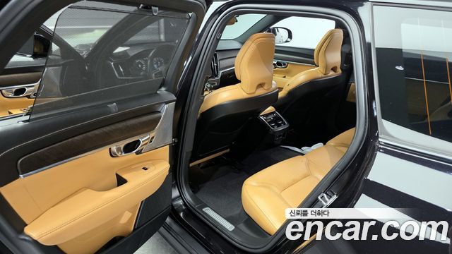 Volvo V90 Cross Country T5 Pro AWD 2020 — фото 11