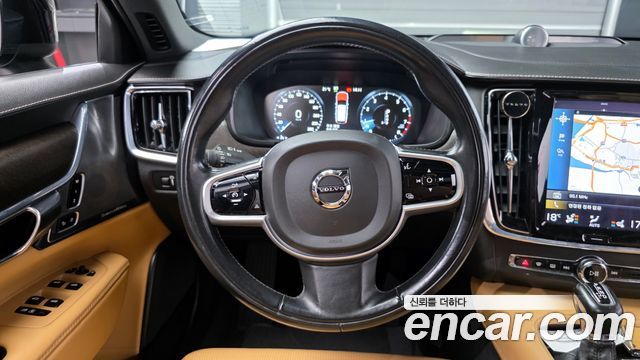 Volvo V90 Cross Country T5 Pro AWD 2020 — фото 13