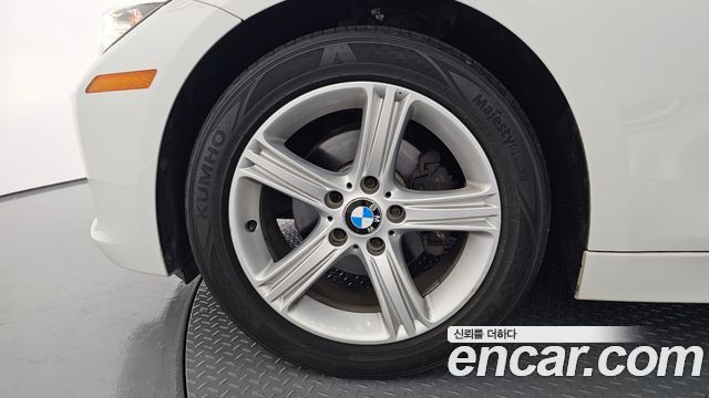 BMW 3 Series (F30) 320i 2013 — фото 5