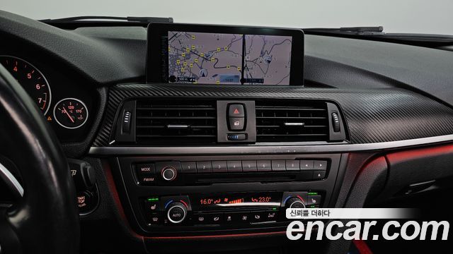 BMW 3 Series (F30) 320i 2013 — фото 18