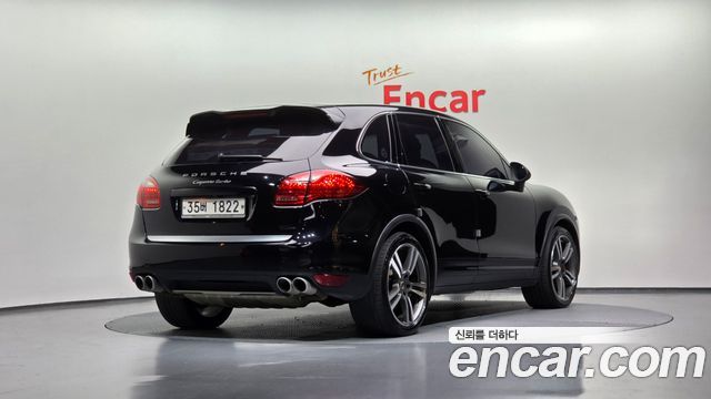 Porsche Cayenne 4.8 Turbo 958 2011 — фото 2