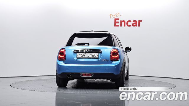 MINI Cooper D 5Door HIGH 3rd 2015 — фото 4