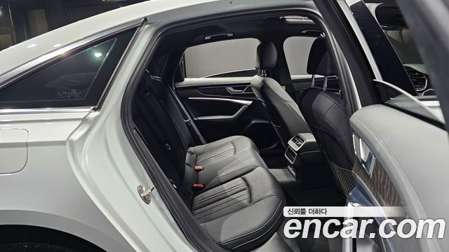 Audi A6 (C8) 45 TFSI Quattro Premium 2021 — фото 12
