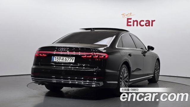 Audi A8 (D5) 55 TFSI Quattro LWB 2021 — фото 2
