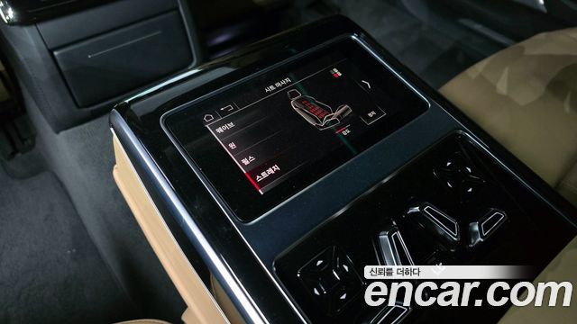 Audi A8 (D5) 55 TFSI Quattro LWB 2021 — фото 23