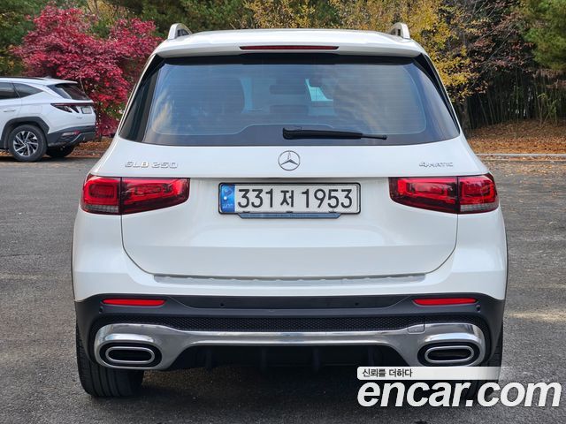 Mercedes-Benz GLB-Class (X247) GLB250 4MATIC 2020 — фото 4