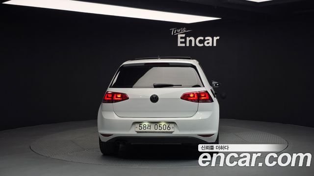 Volkswagen Golf (VII) 2.0 TDI Premium 2016 — фото 4