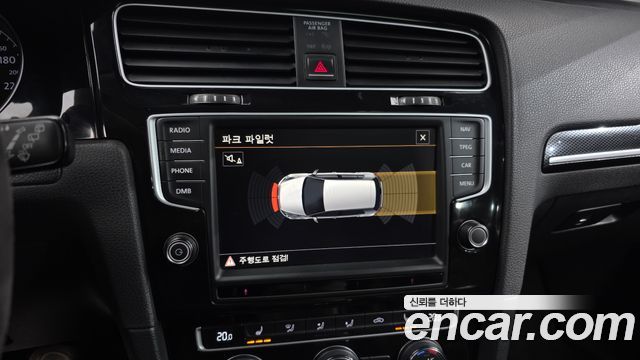 Volkswagen Golf (VII) 2.0 TDI Premium 2016 — фото 15