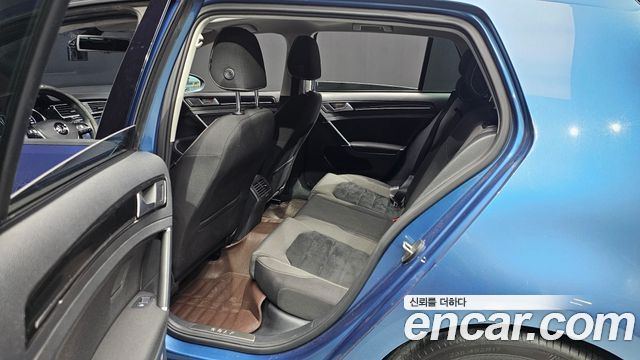 Volkswagen Golf (VII) 2.0 TDI 2015 — фото 12
