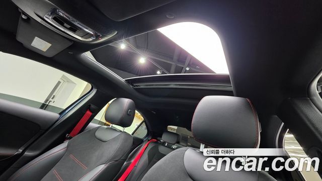 Mercedes-Benz A-Class (W177) AMG A35 4MATIC Sedan 2023 — фото 11