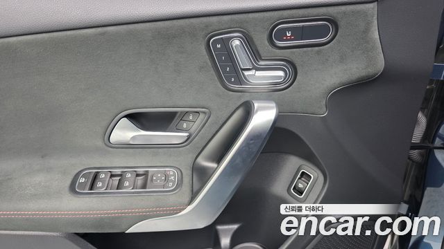 Mercedes-Benz A-Class (W177) AMG A35 4MATIC Sedan 2023 — фото 13