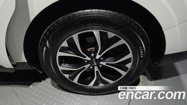 Kia Carnival (IV) Diesel 9-Seater Prestige 2023 — фото 5