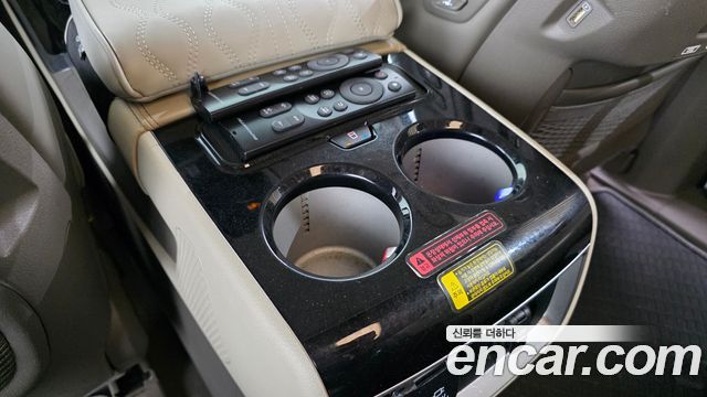 Kia Carnival (IV) Diesel 9-Seater Hi-Limousine Signature 2021 — фото 17