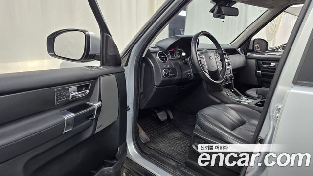 Land Rover Discovery 4 3.0 SDV6 HSE 2014 — фото 10