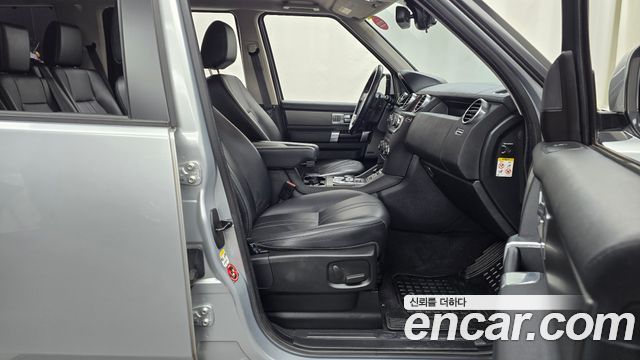 Land Rover Discovery 4 3.0 SDV6 HSE 2014 — фото 11