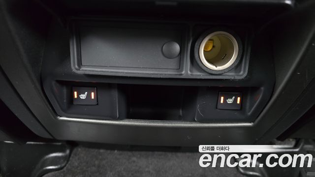 Land Rover Discovery 4 3.0 SDV6 HSE 2014 — фото 19