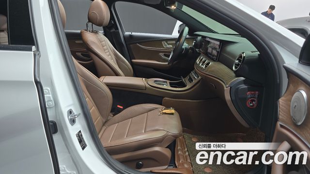 Mercedes-Benz E-Class (W213) E250 Exclusive 2022 — фото 10