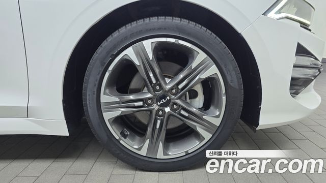 Kia K5 (III) 1.6 Turbo Noblesse 2023 — фото 5