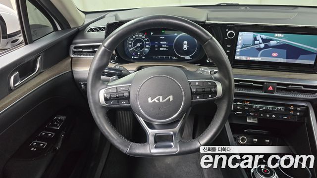 Kia K5 (III) 1.6 Turbo Noblesse 2023 — фото 13