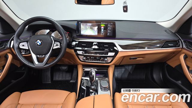 BMW 5 Series (G30) 520i Luxury 2023 — фото 7