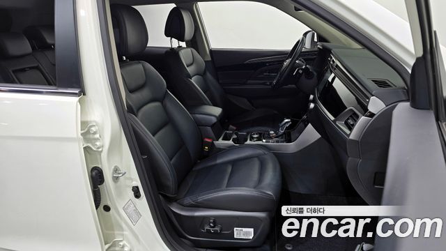 KG Mobility (SsangYong) Beautiful Korando Gasoline 1.5 2WD C7 2023 — фото 16