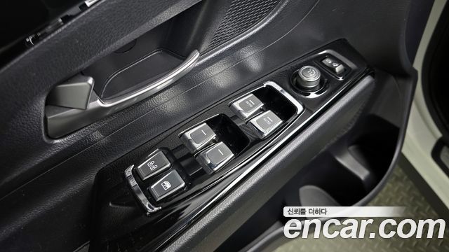 KG Mobility (SsangYong) Beautiful Korando Gasoline 1.5 2WD C7 2023 — фото 17