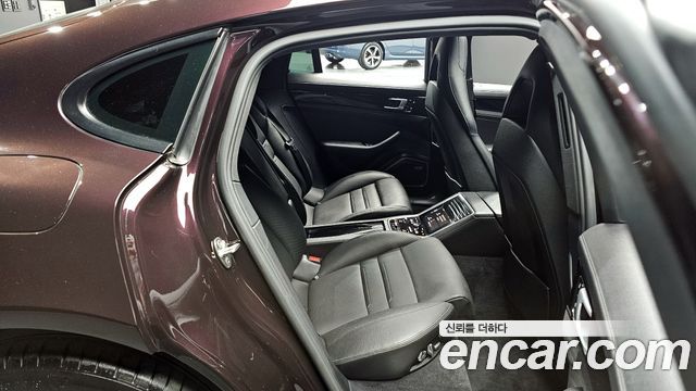 Porsche Panamera (971) 3.0 AWD 2020 — фото 11