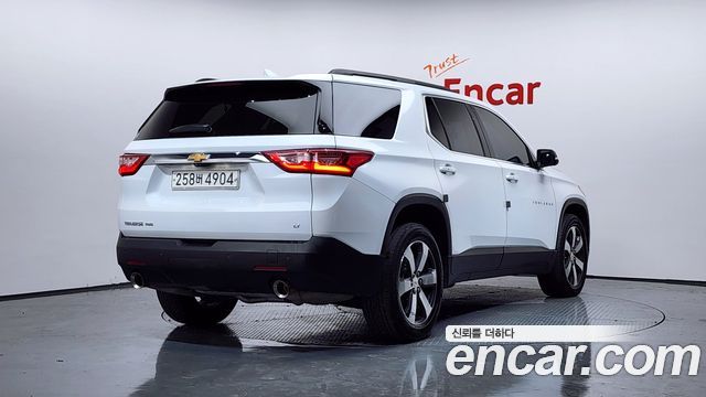 Chevrolet Traverse 3.6 AWD LT Leather Premium 2021 — фото 2
