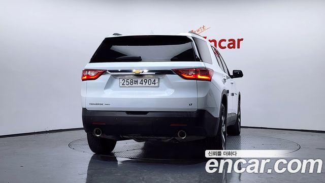 Chevrolet Traverse 3.6 AWD LT Leather Premium 2021 — фото 4