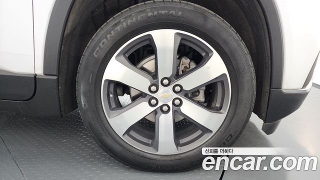 Chevrolet Traverse 3.6 AWD LT Leather Premium 2021 — фото 5