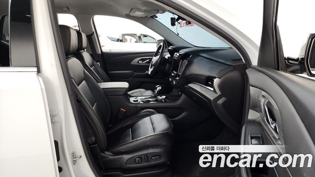 Chevrolet Traverse 3.6 AWD LT Leather Premium 2021 — фото 11