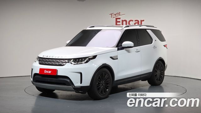 Land Rover Discovery 5 3.0 TD6 HSE Luxury 2017 — фото 1