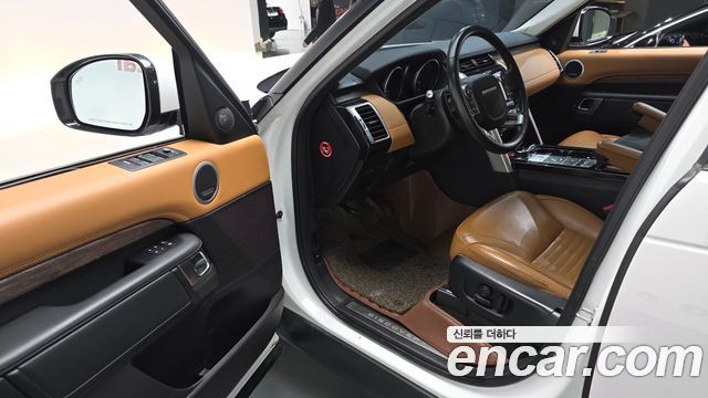 Land Rover Discovery 5 3.0 TD6 HSE Luxury 2017 — фото 12