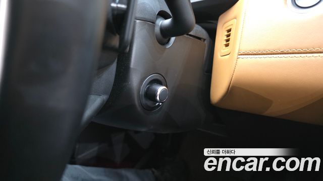 Land Rover Discovery 5 3.0 TD6 HSE Luxury 2017 — фото 13