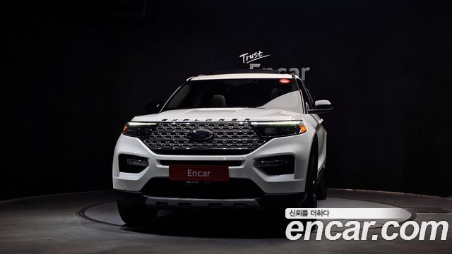 Ford Explorer (VI) 2.3 LimIted 4WD 2021 — фото 3