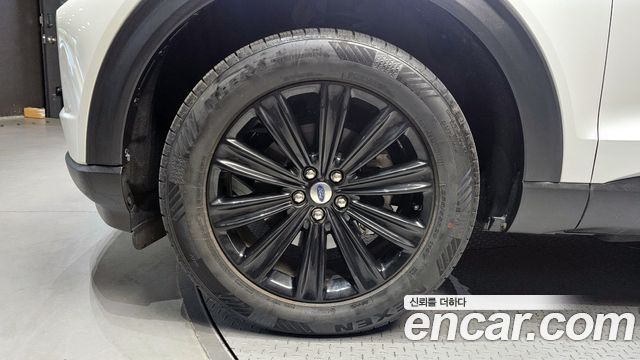 Ford Explorer (VI) 2.3 LimIted 4WD 2021 — фото 5
