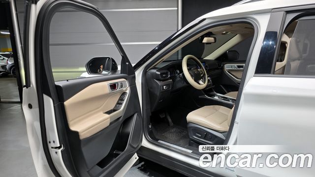 Ford Explorer (VI) 2.3 LimIted 4WD 2021 — фото 10