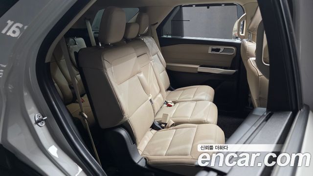 Ford Explorer (VI) 2.3 LimIted 4WD 2021 — фото 12