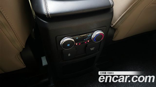 Ford Explorer (VI) 2.3 LimIted 4WD 2021 — фото 18