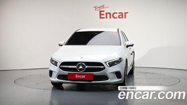 Mercedes-Benz A-Class (W177) A220 Hatchback 2022 — фото 3